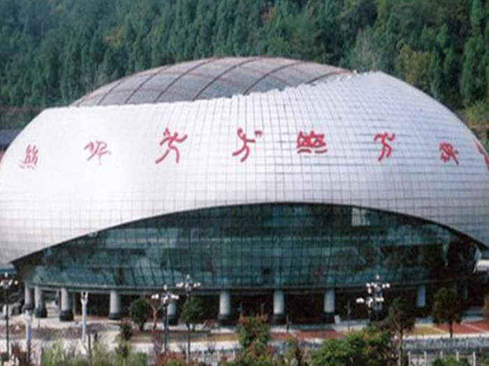 榆林体育中心球形网架加工安装